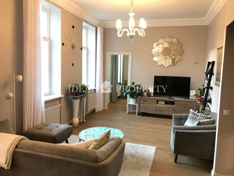 Charming stylish apartment in the center of Riga in the embassy district. 