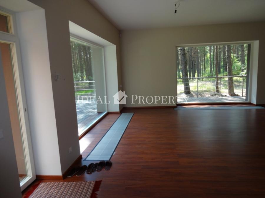 Jauna māja piejūras rajona Buļļi