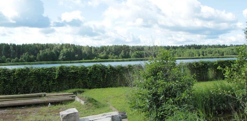 Мы предлагаем для продажи красивый участок земли в Юрмале Мы предлагаем для продажи красивый участок земли в Юрмале