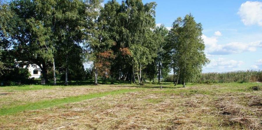 For sale an exclusive land property in Baltezers.