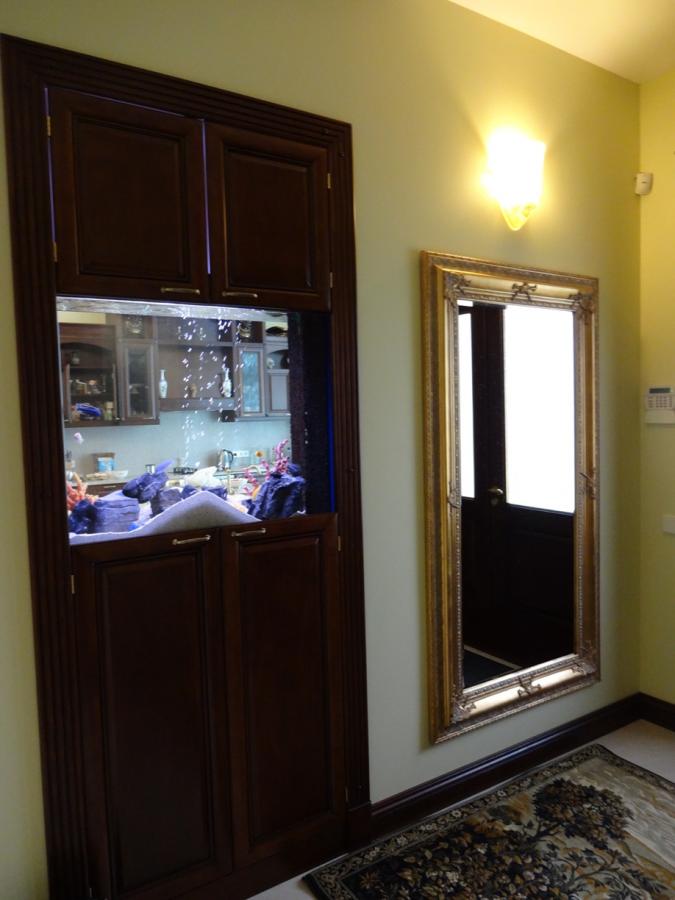 Māja tiek pārdota ar visām mēbelēm