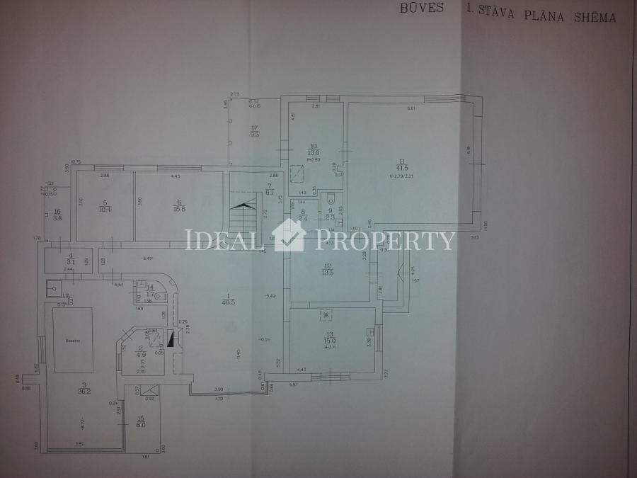 Piedāvājam iegādāties  privātmāju ar peldbaseinu.