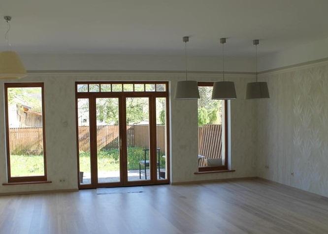 Новый современный дом в центре Тейки