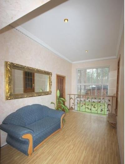 Mēs piedāvājam pārdošanai ekskluzīvu māju klusā, saulainā vietā