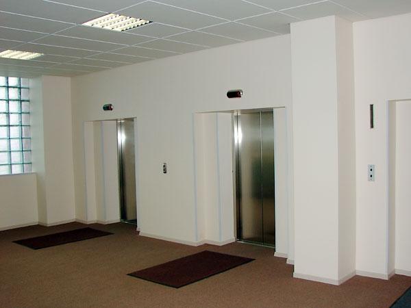 We offer to rent office space