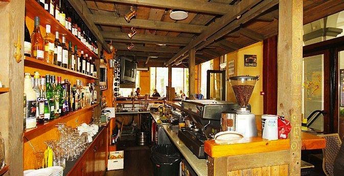 На аренду помещение под кафе