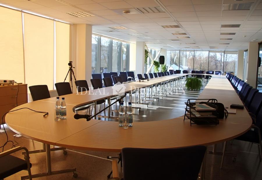 Офисное здание А класса в аренду в Пардаугаве. Офисное здание А класса в аренду в Пардаугаве.