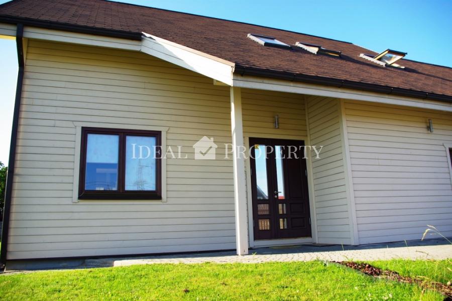 Просторный и удобный дом в поселке Дрейлини