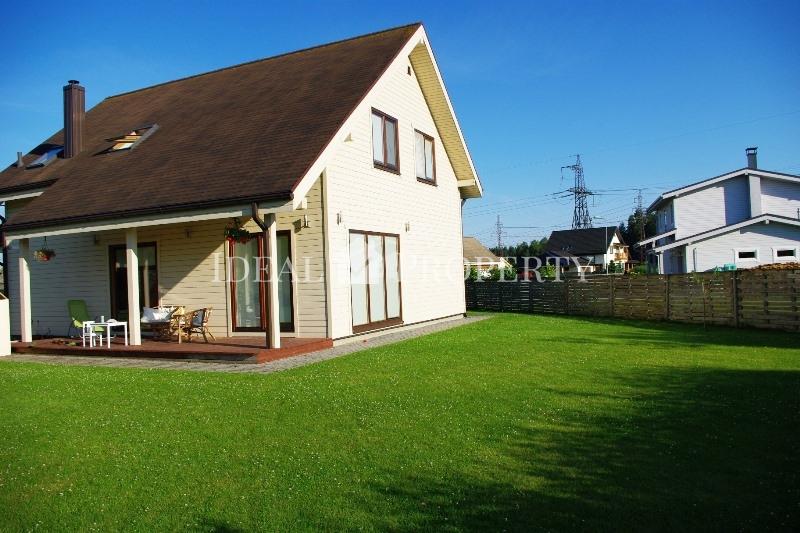 Просторный и удобный дом в поселке Дрейлини