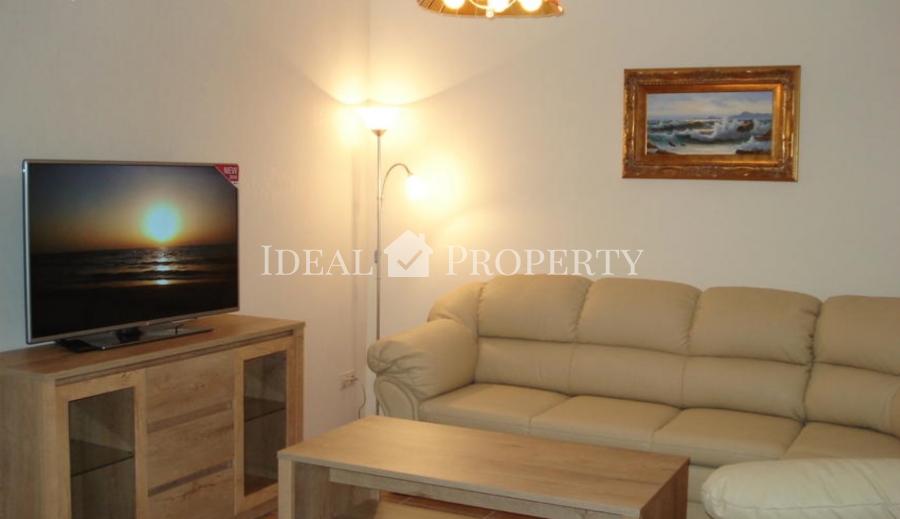 Modern and light private house, fully furnished and equipped