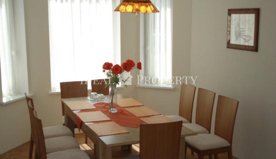 Modern and light private house, fully furnished and equipped