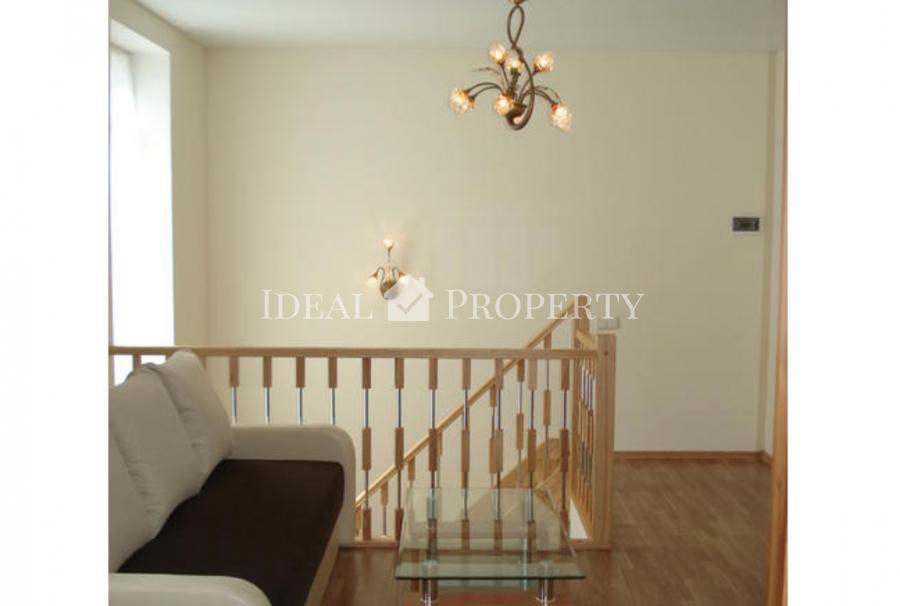 Modern and light private house, fully furnished and equipped