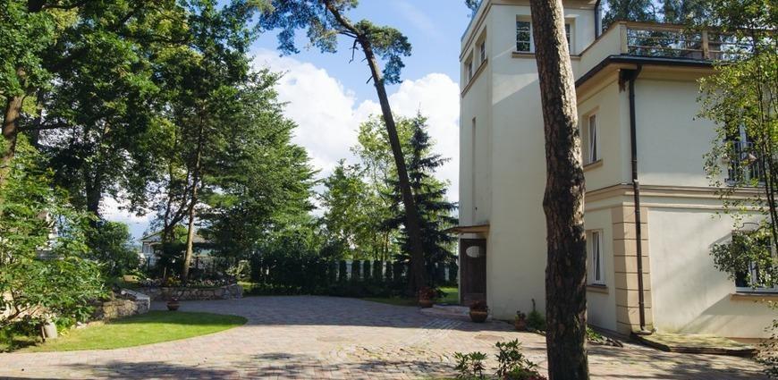 Dzīvoklis-mājā Dubultos ir pieejams īstermiņa īre vasarā