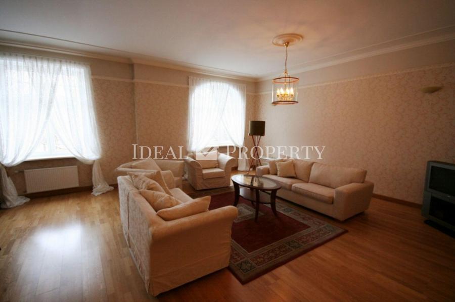 A great apartment for long term rent in the Quiet Center of Riga, in Ausekla Street. 