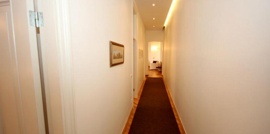 For rent renovated and modern 3 rooms  apartment in a wonderful complex in Embassy area.