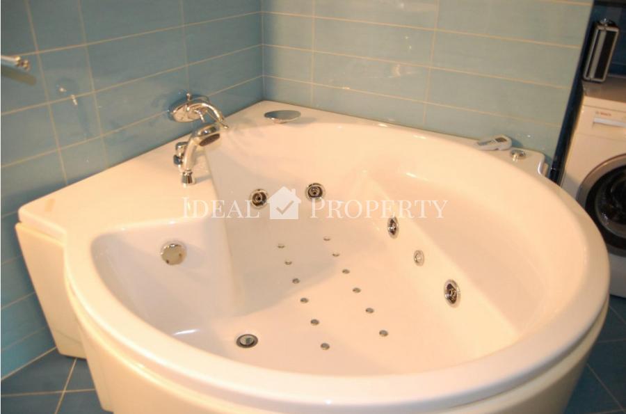 Эксклюзивная квартира с видом на Вантовый мост и Старую Ригу. Эксклюзивная квартира с видом на Вантовый мост и Старую Ригу.