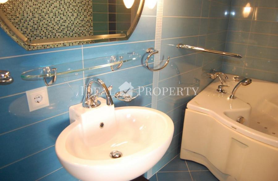 Эксклюзивная квартира с видом на Вантовый мост и Старую Ригу. Эксклюзивная квартира с видом на Вантовый мост и Старую Ригу.