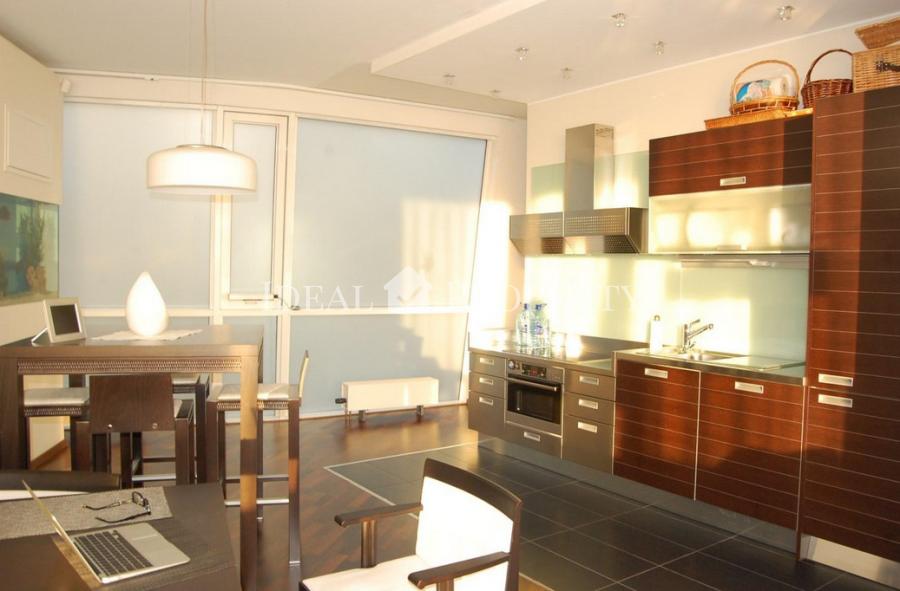 Эксклюзивная квартира с видом на Вантовый мост и Старую Ригу. Эксклюзивная квартира с видом на Вантовый мост и Старую Ригу.