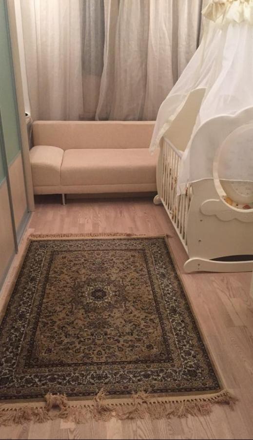 Уютная и светлая квартира с балконом в реновированном доме с лифтом.