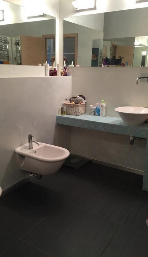 Уютная и светлая квартира с балконом в реновированном доме с лифтом.