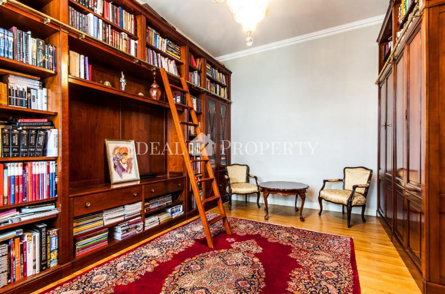 An apartment for sale and rent in the center of Riga. 