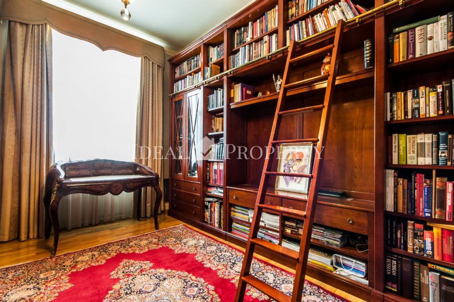 An apartment for sale and rent in the center of Riga. 