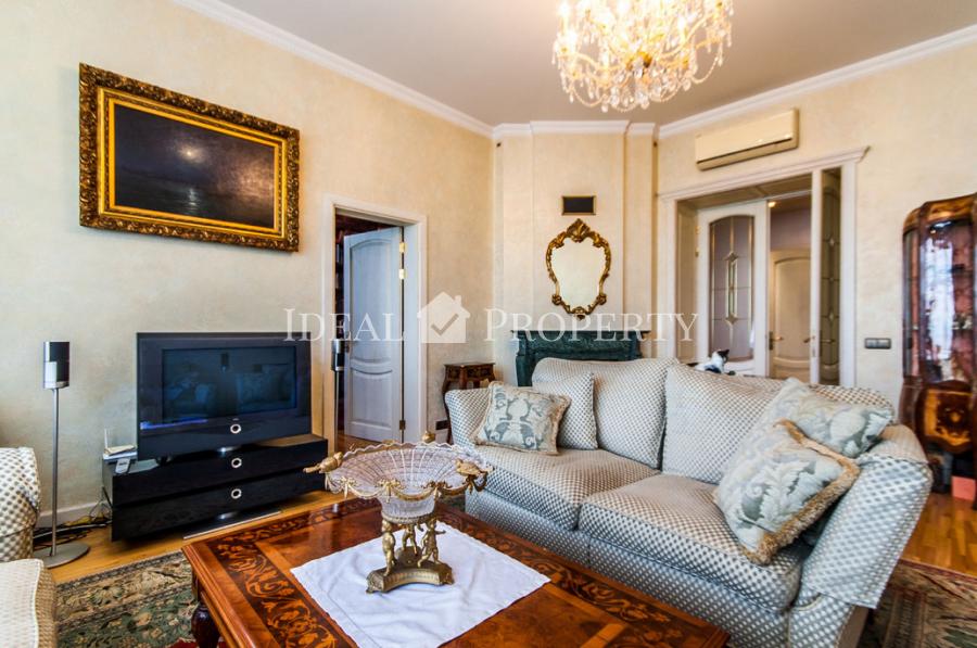 An apartment for sale and rent in the center of Riga. 