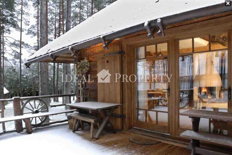 Продаётся комплекс отдыха на берегу озера Дуньэзерс. 