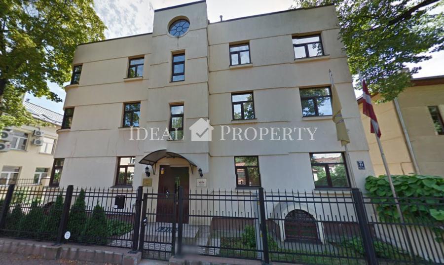 Продажа 3-этажного офисного здания в районе Тейки. 