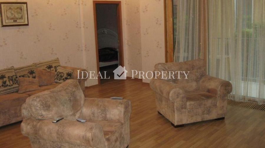 Предлагаем  3-комнатную квартиру на 1 этаже