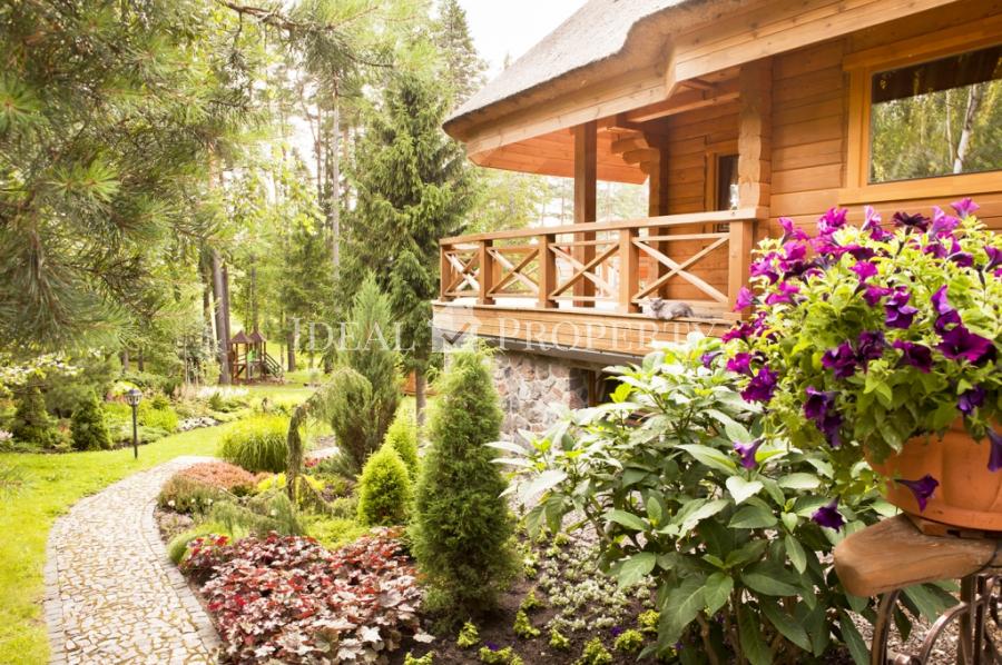Продается особняк в поселке Аматциемс.