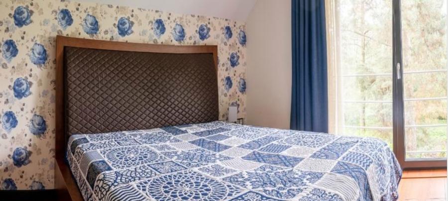 Продается эксклюзивный двухэтажный дом в Салиене прямо напротив международной школы Exupery. 