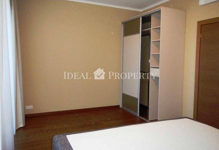 Таунхаус в поселке Салиена