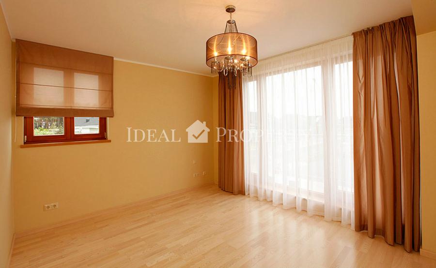 Таунхаус в поселке Салиена