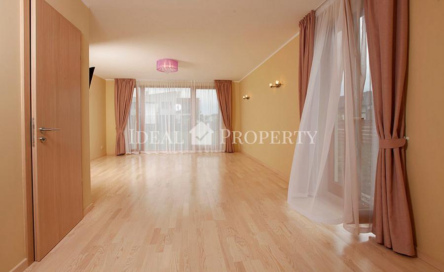 Таунхаус в поселке Салиена