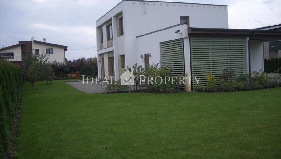 A 2-storey house for rent in the village Saliena .