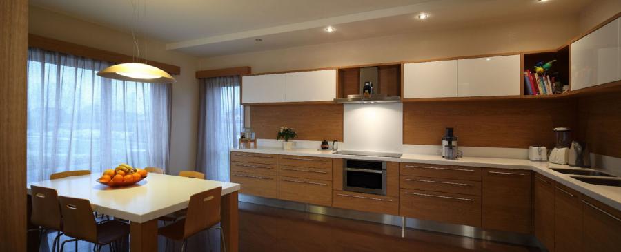 В продаже новый, семейный дом. 