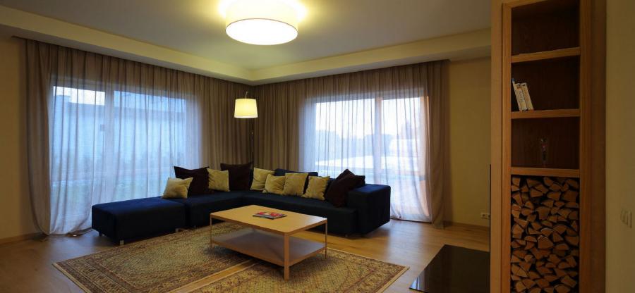 В продаже новый, семейный дом. 