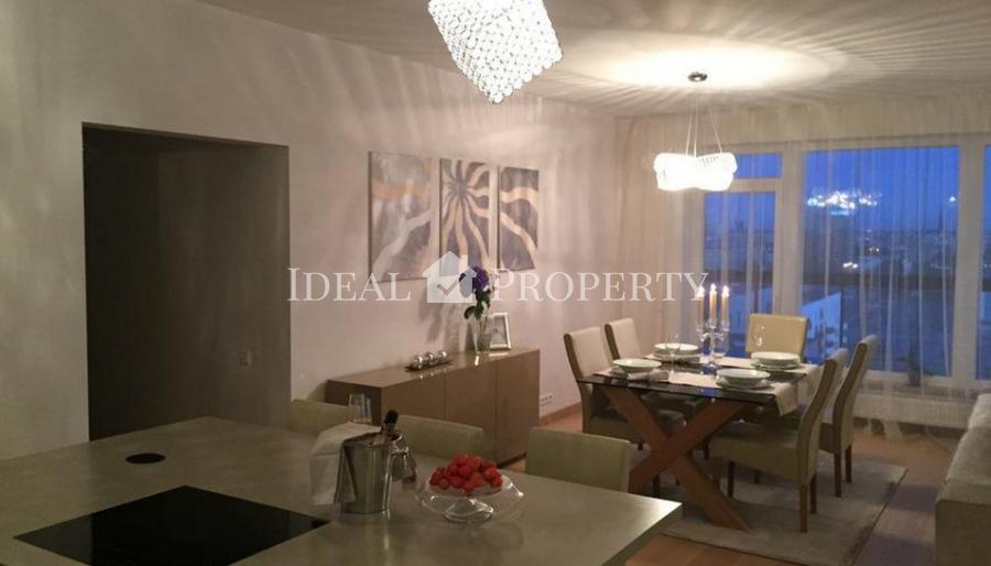 For rent a cozy, spacious apartment with panoramic view in the project 