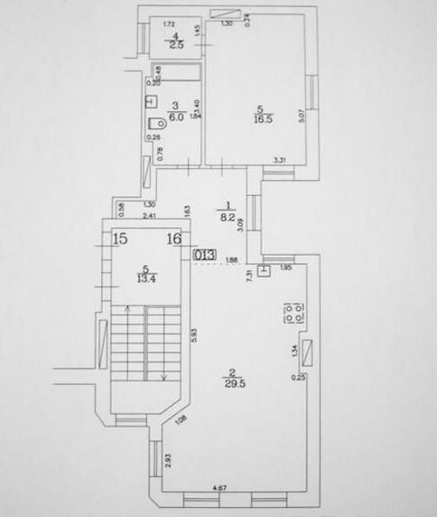 Apartment with a good location and layout.