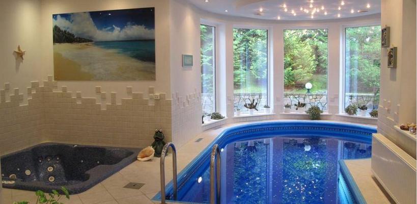 We offer for rent spacious and light house in this peaceful place. 