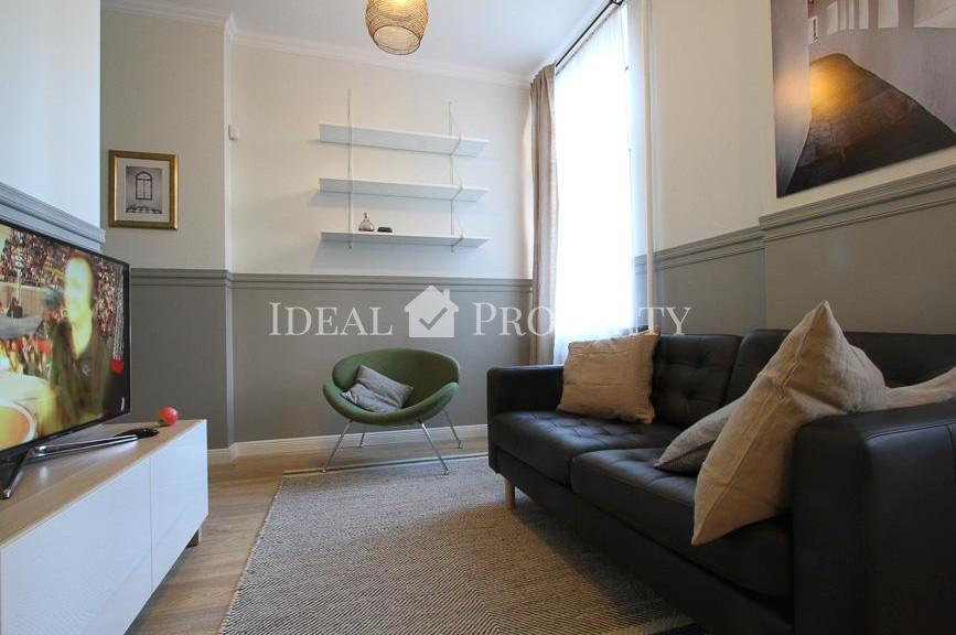 Fresh and modern one-bedroom apartment in the city centre. 