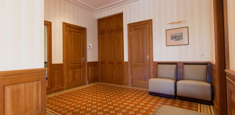 For rent we offer an exclusive 2 bedroom apartment in the heart of Old Town in Riga