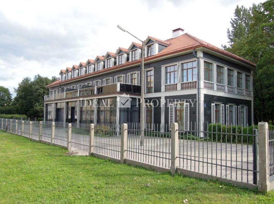 Luxury house  with 8 apartments for sale and rent, underground parking,