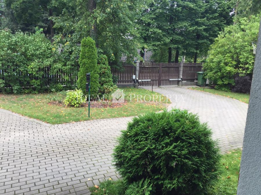 For rent section row house in a prestigious location Mezhapark