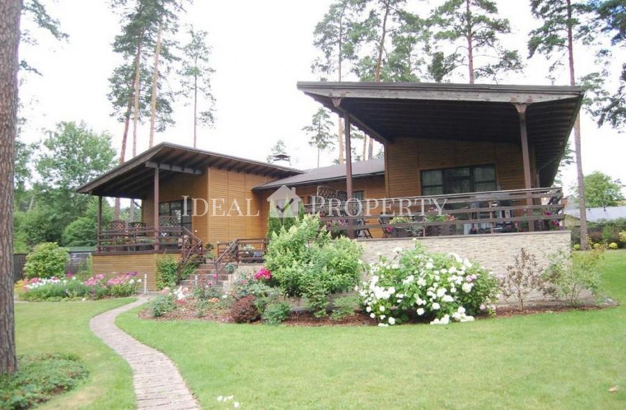 Сдается дом в тихом месте в Лангстини. Сдается дом в тихом месте в Лангстини.