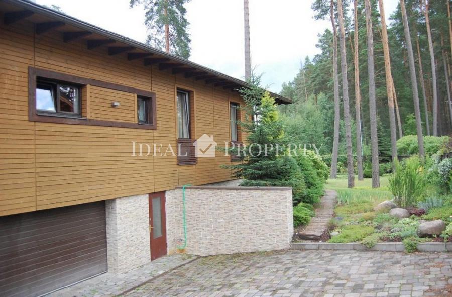 Сдается дом в тихом месте в Лангстини. Сдается дом в тихом месте в Лангстини.