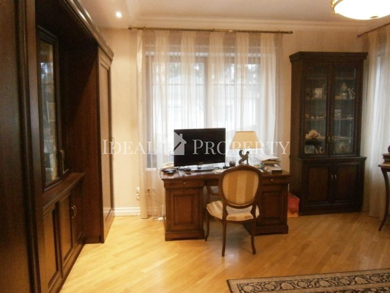 A beautiful two storey house for sale in Jurmala, Bulduru prospekts.