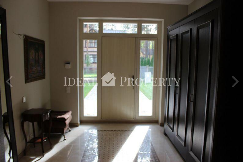 For sale/ rent private house in Jurmala, in quiet, green location in Melluzi