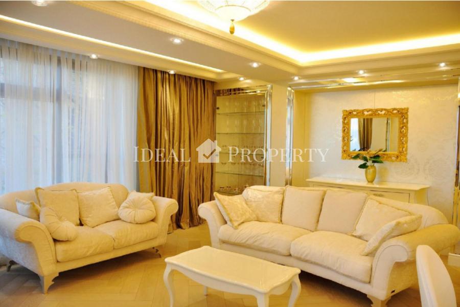 Apartment in the exclusive design building with a high-quality interior design and furniture. 